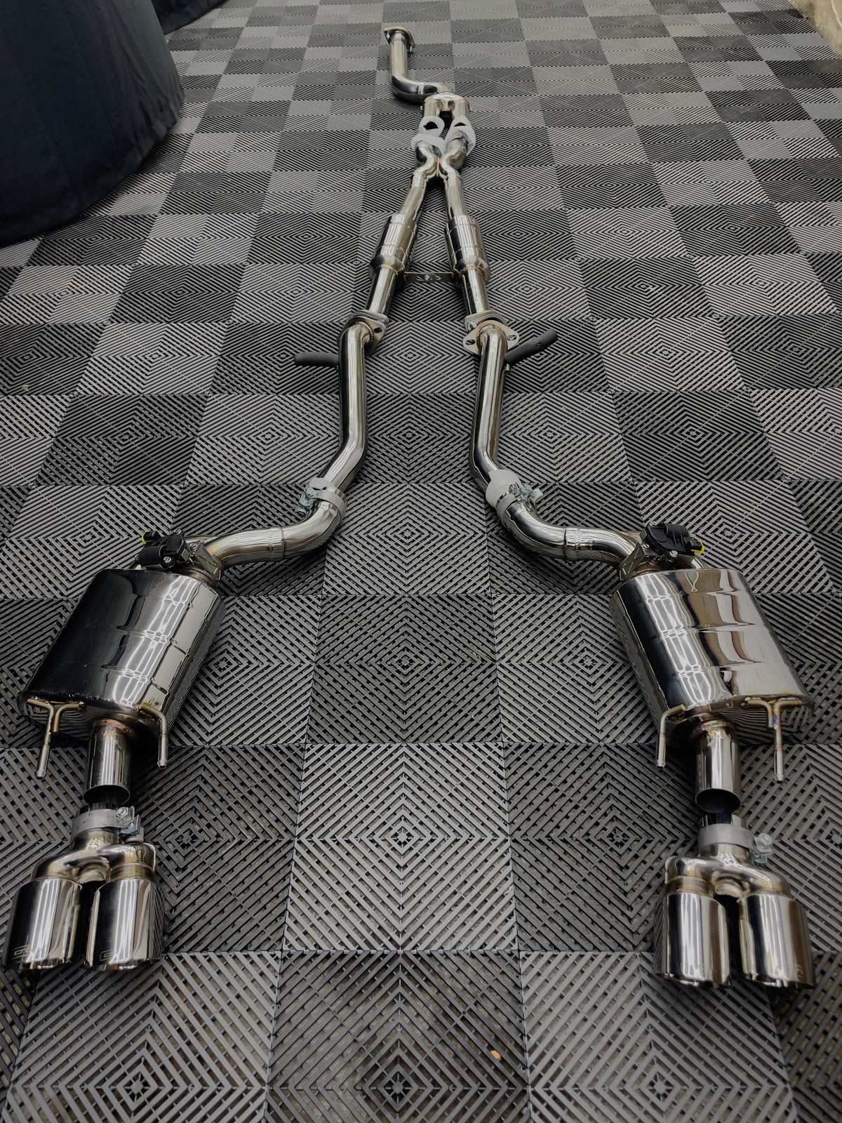 Valved Quad-Exit Exhaust System — 2014–2025 Lexus IS - design example 1