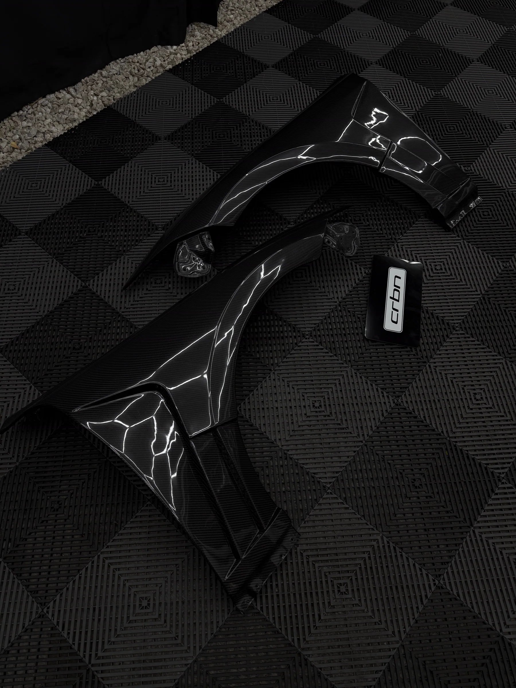 Carbon front fenders